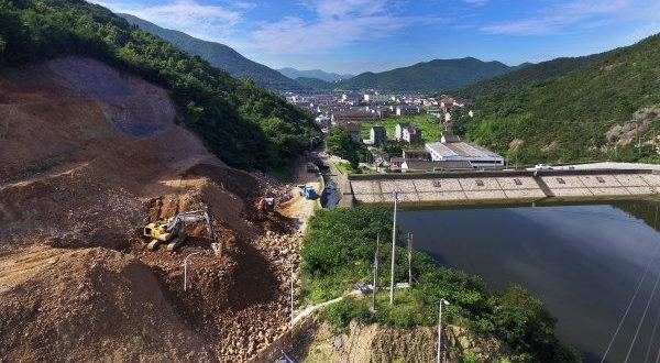 ��ɽ�����³��ձ���ȫ