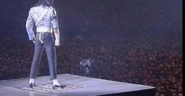 90��������˶��ܿ�ѷ�ж�ţ��һ���ݳ��Ἰǧ���ε�