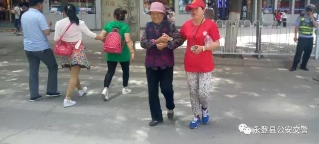 ���ǽ���ʱ�������İ������־Ը����ƽ����