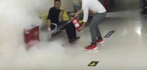 ���������������������̵�·�ˣ���һĻ���˾�����