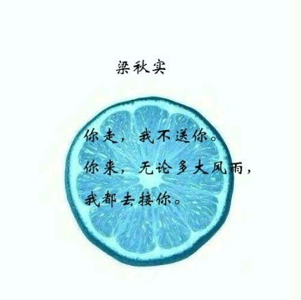 ֣