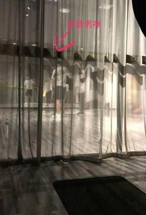 ��ҹ�򸾻�ü�ϵ�У�����������������̫�ÿ�