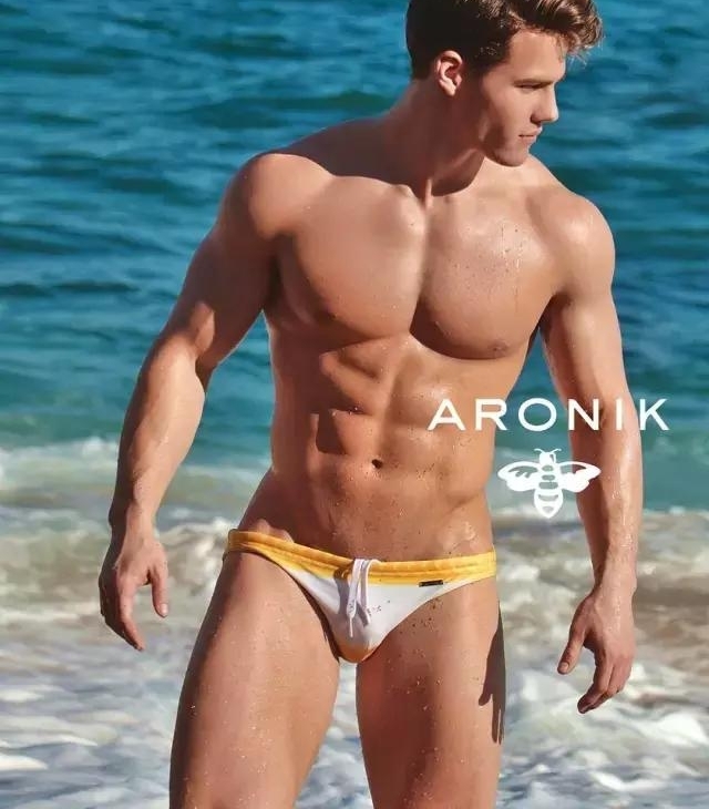 ���������������� Michael Dean