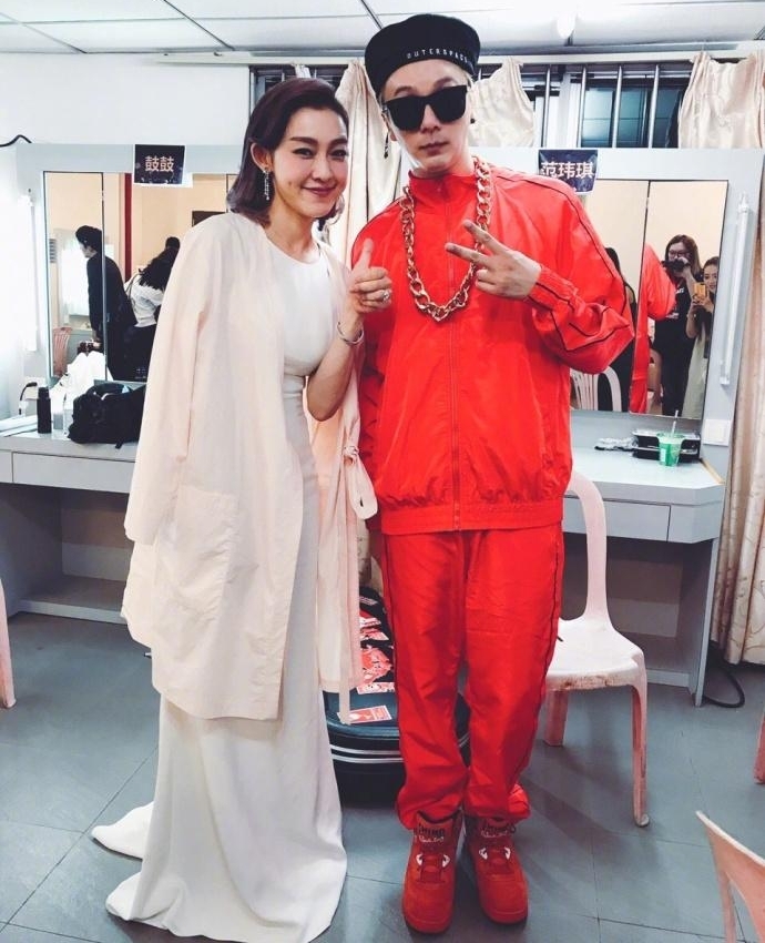 ������ɹ����չ���ŷ��� ������ŷ������Ҳ�뾵