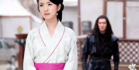 Ů�����׾����Ĺ�װ�����գ�������������ӱ˭������