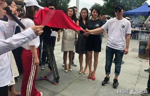 ������ӱ����嫵����ݵ�����ҵ����ʱ������人�͵�����