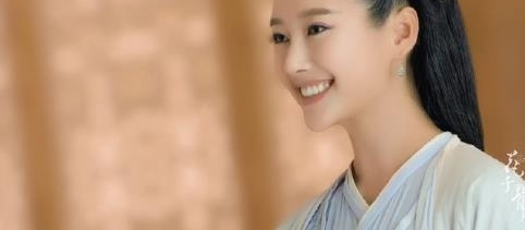 ��װŮ�Ӻڻ�ǰ��ױ�ݶԱȣ���死�ǧ�������죬˭�ı仯���