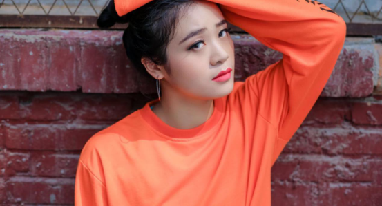 ������̳������˸7��4�ջ��Ƴ�ȫ�µ�������ͷ�塷