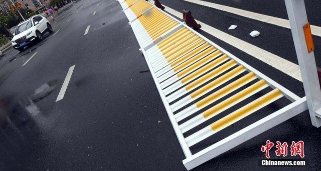 ̨�硰��ɳ�����ˣ���ͷ��������������
