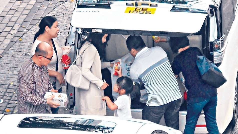 ��̫���˴�3��Ů����� �����������̴�