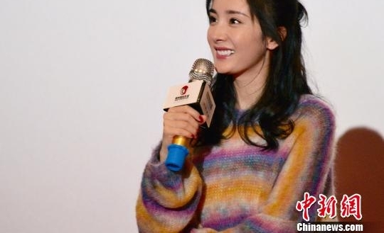 ����η������������������µ�Ӱ �������ݵĽ�ɫ��������