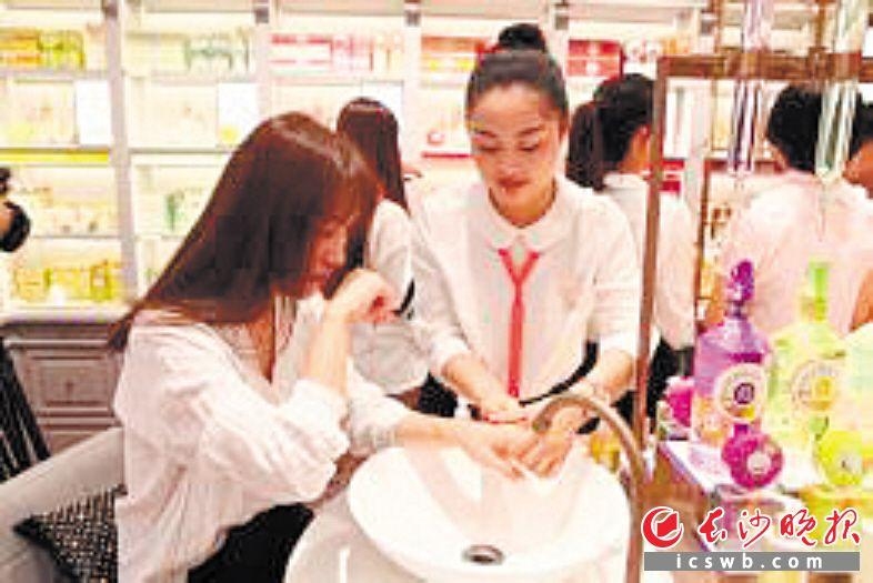 ����ȥƽ�������˷ҷ���