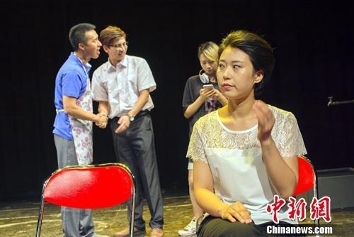 �����硷�糡������ ����:����ͱ��ݶ�����ʵ