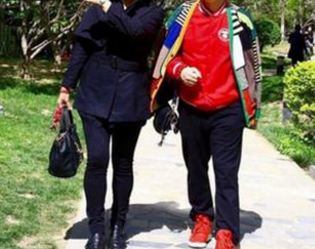 ��С��ͯ�����ع⣬û�뵽�����μ������