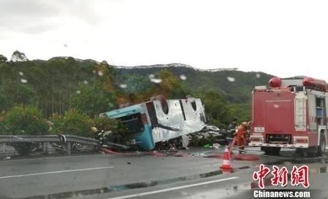 �𾪣���Ӹ�����50�˴�ͷ��� ����������������