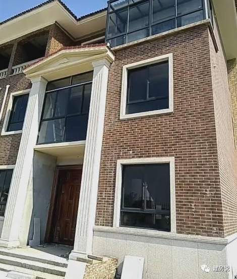 兄弟俩合资建双拼,盖好后在村里倍儿有面子