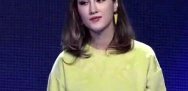 ǳšŮαȴߣϷֱӺƷ£ڴ