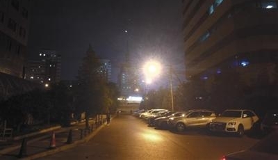 ����6������·�ദ��С�� ��������δ�ƽ������Թ�