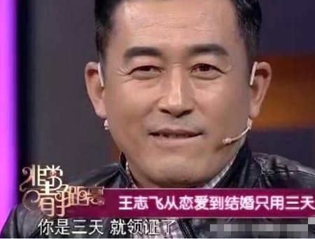 ��СŮ����ʶ3������飬Ϊ���ݾ�����գ�����������ӱ����