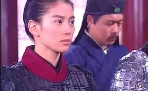 ����Ȧ�С������Ů�ǣ�һ���¼�һ������