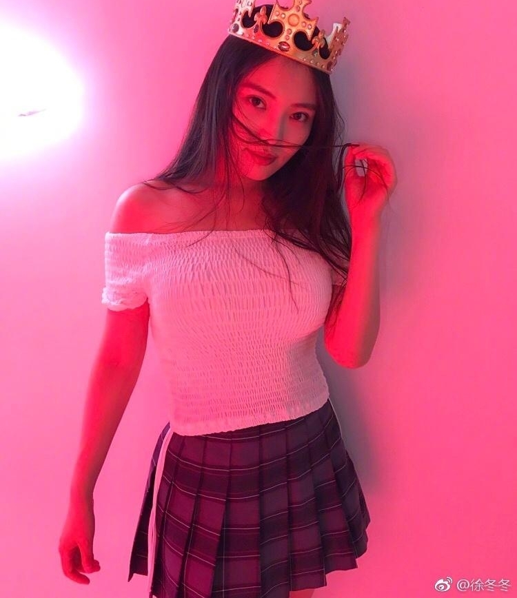 ��ɩ�춬��ͷ����ڱ�Ů�� ǰ͹�������ĺã�