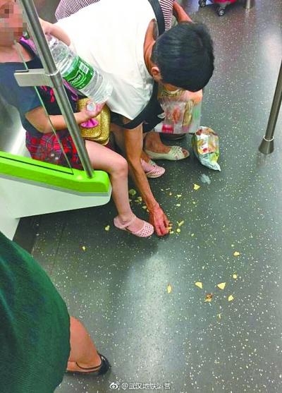���̼�����Ů������������Ƭ