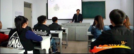 ���ڽ������Ƿ�Ҫ�ͺ��ӵ���������ѵ�ࡱ���������żҿ�ѧԺ����ѧԺԺ����־��