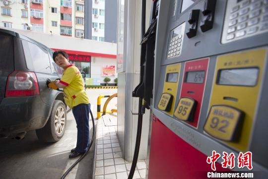 �й����ڳ�Ʒ�ͼ۸�������ڵ����θ�ǳ