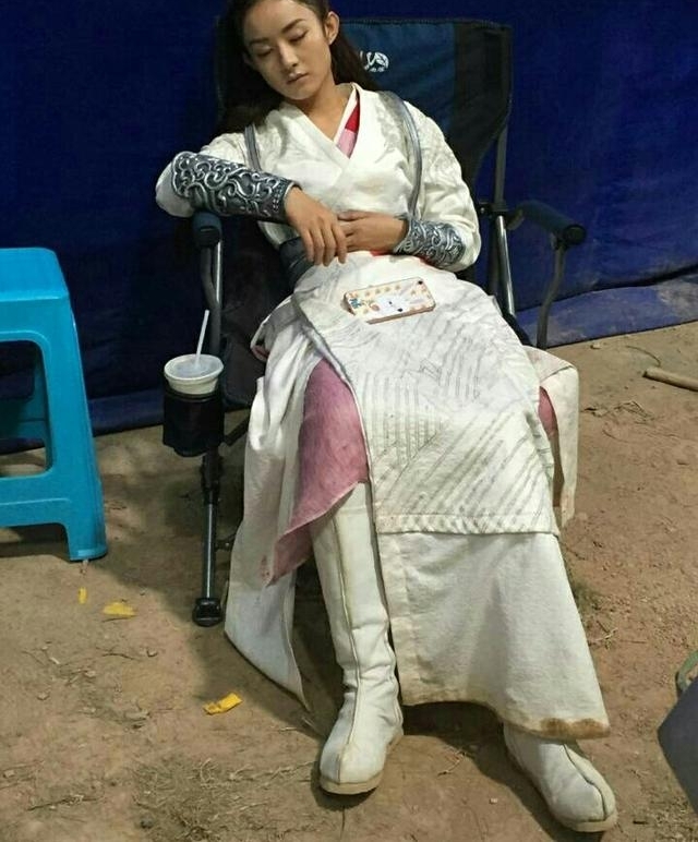 ����������ô�ԭ������ô���£�����֪���˷׷ױ�ʾ���ۣ�