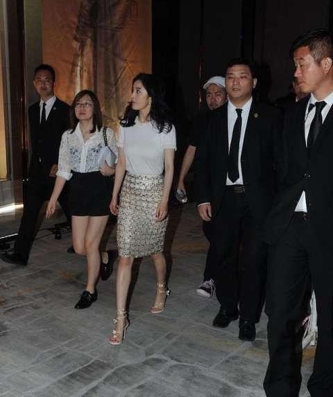 ! ݵҸ첲զ? Եĺð͹