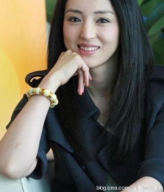 �����Ǵ�2�������Angelababy���ݣ�����������һ������