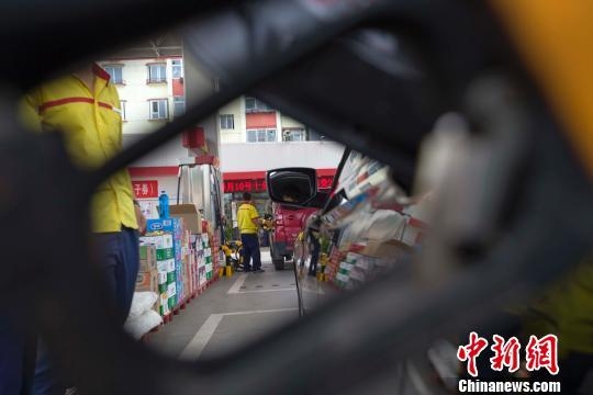 �й����ڳ�Ʒ�ͼ۸�������ڵ����θ�ǳ