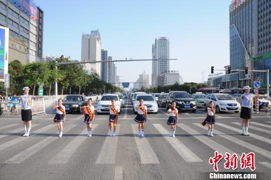 �ӱ�����������Ӧ＂�ȵ���＂:�ú������齻������