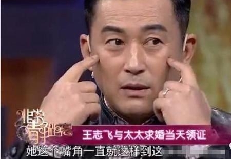 ��СŮ����ʶ3������飬Ϊ���ݾ�����գ�����������ӱ����