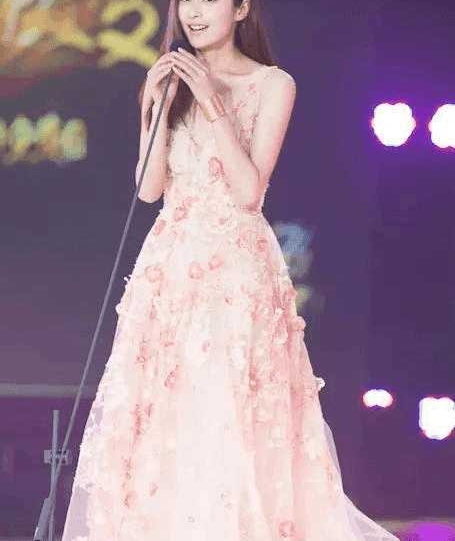 ԭ��֣ˬ���������ݵ�, ��λŮ���ݵ�Ƥ����ͷ��