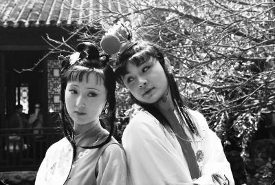 �����ƺ���ңԶ