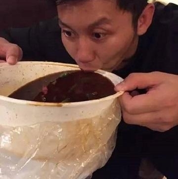 ���ǳԶ���û���󣬱���ʫʫ��Ц�����ţ�ò�������