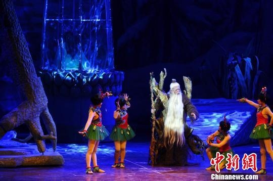 ��ͯ�羭�䡶�˲����ޡ����Ǿ�����̨ ������3D������