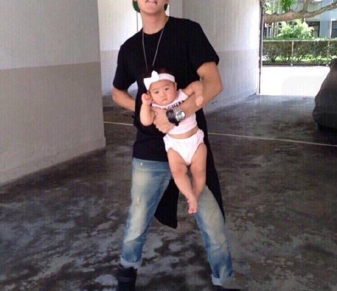 ��ΰ��������Ů���ţ���ǰ����Ů�ǳ��žͿޡ�