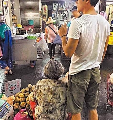 �Ӳ��г�����İԵ��ܲã����ҹ���ȴ��Ƿծ���ӣ����˦������