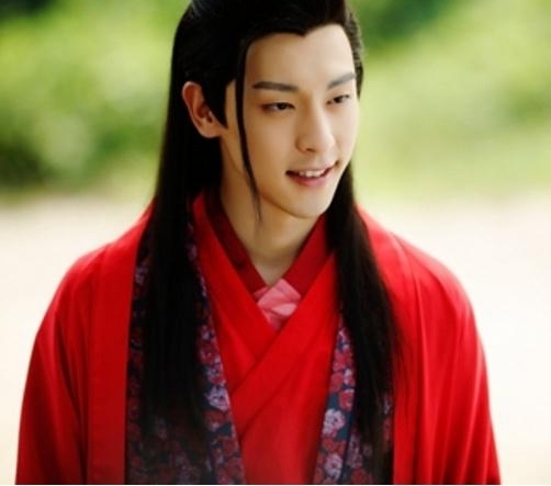 �ǰ�2017�ϰ��걬���ʮ�����ǣ����һλ������ӭ���ڶ���