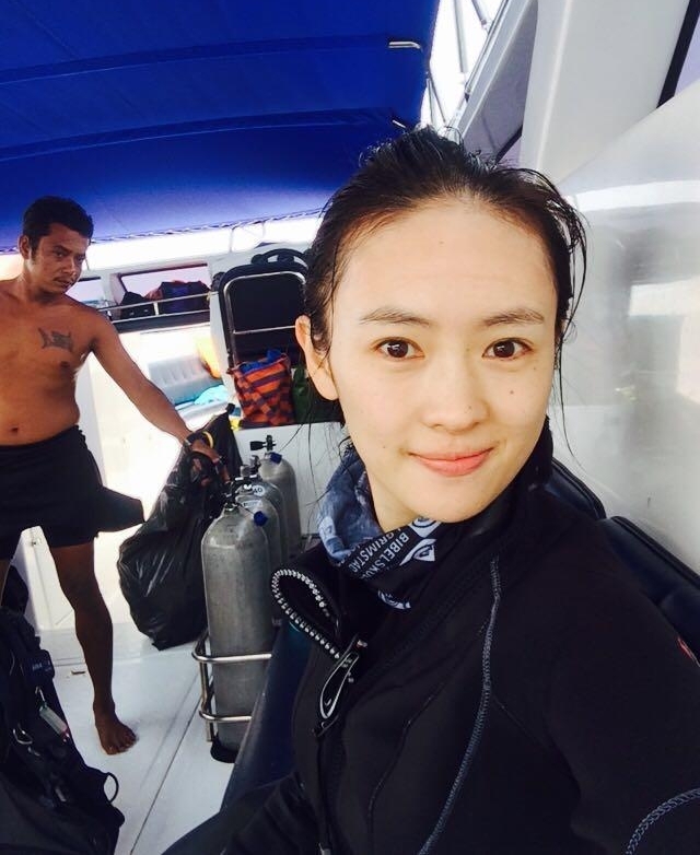 32��ͯ�����գ����ơ�����������Ϊ��Ϸ����4�������ҵ