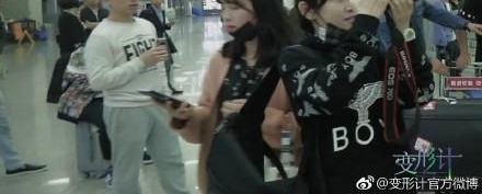 ��˵�����������������λ׷����Ů�Ǳ��μ���������Ա�ɣ�