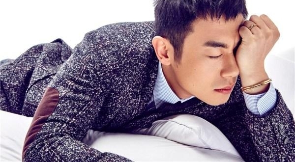 ������¶���ݣ�������ı���У��μӰ��˻ᣬ�Ƶ������ģ����Ů�˲���