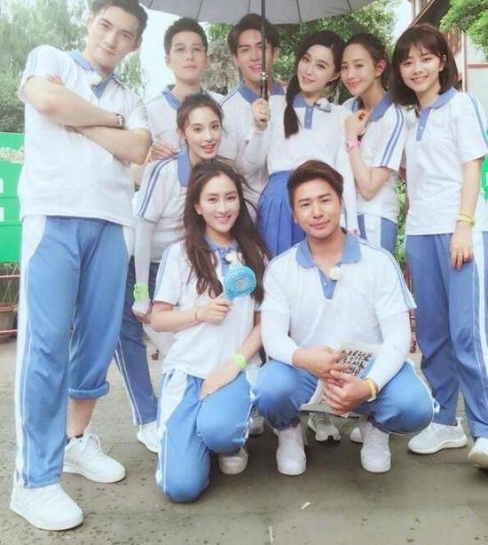 ��������У������������ �۵ĺ���Υ�͸�