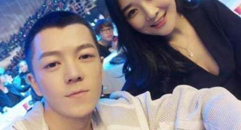 ���ǵ����Ŷ����Լ��ķ�˿������ò���绨�������Σ��ܽ���ŷ�ܣ�