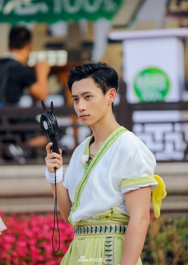 ��������β����Ƥ������ ��ͨ���䳬��Ů