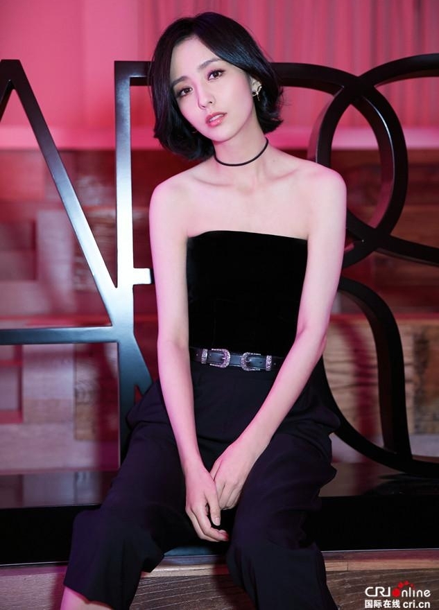 ١��櫶̷������ɫĨ������ ������˧������