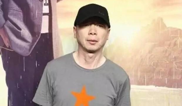 ӰȦмʧսǣֻзСճƿ