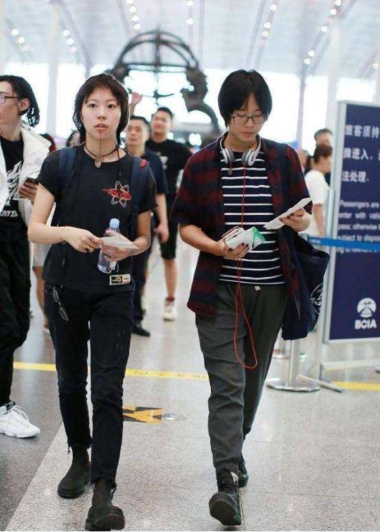 窦靖童和李嫣长得都不像王菲,原来基因都体现在这…